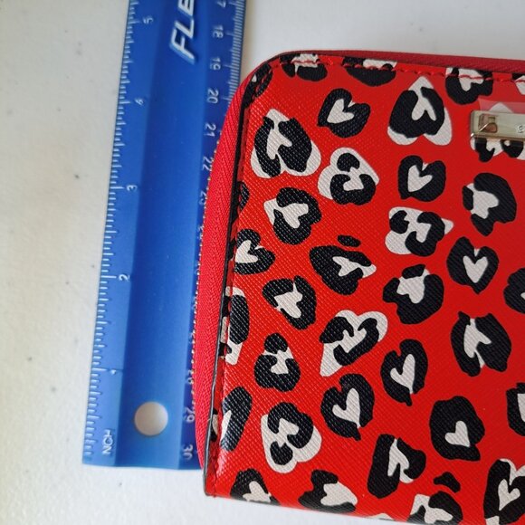 Stella & Dot Wild Hearts Tech Clutch Red Zip Wallet Wristlet Love Valentine 7x5" - Picture 6 of 8